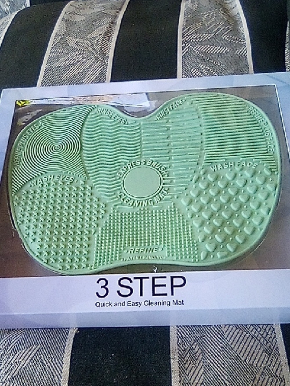 3 Step Green Silicone Cleaning Mat - Multi-Texture Wash & Brush Pad